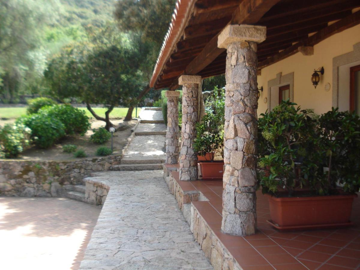 Hotel Valkarana Country Relais (Adults Only) Sant'Antonio di Gallura Εξωτερικό φωτογραφία