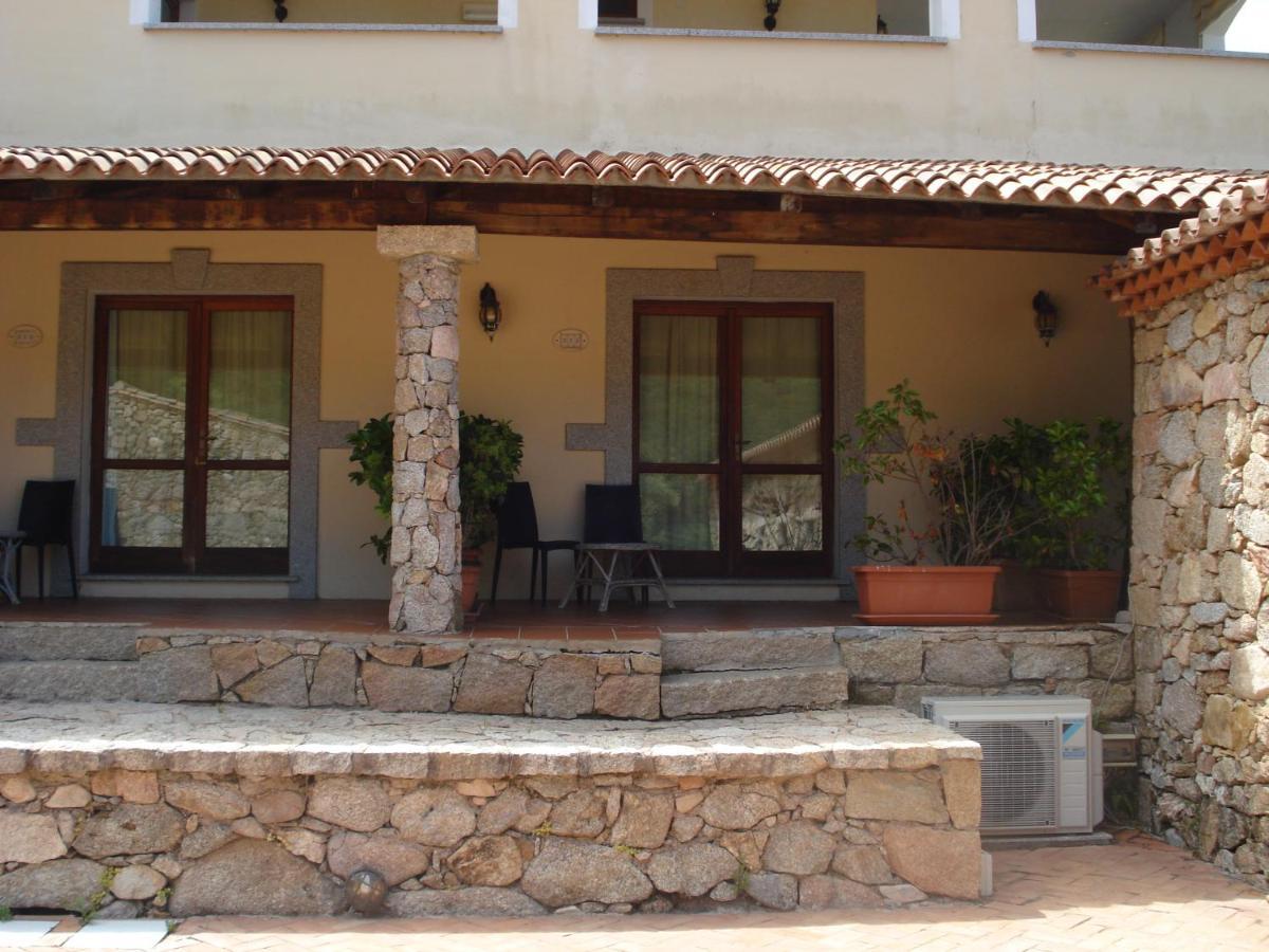 Hotel Valkarana Country Relais (Adults Only) Sant'Antonio di Gallura Εξωτερικό φωτογραφία
